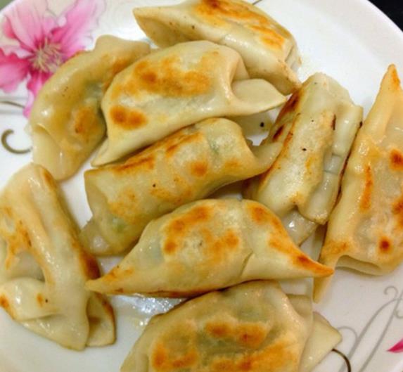 商場(chǎng)幾塊錢一袋的速凍水餃,商家自己從來(lái)不吃,還有很多人天天吃