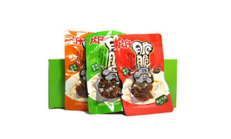 品味湖南風(fēng)韻 麻辣零食香辣脆脆骨與豬肉脯的休閑美食盛宴